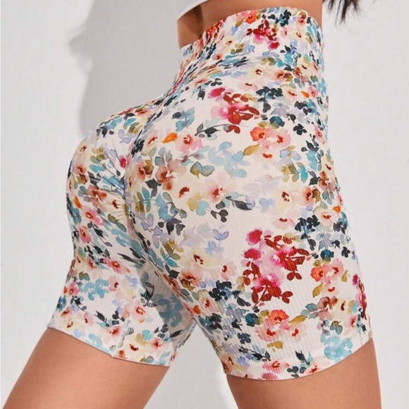 Athletic Shorts Red & Green Floral main image 0